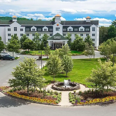 Comfort Inn & Suites Near Burke Mountain